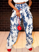 Indiebeautie – Cargojeans mit Batikmuster